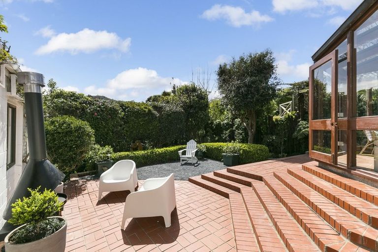 Photo of property in 198 Karori Road, Karori, Wellington, 6012