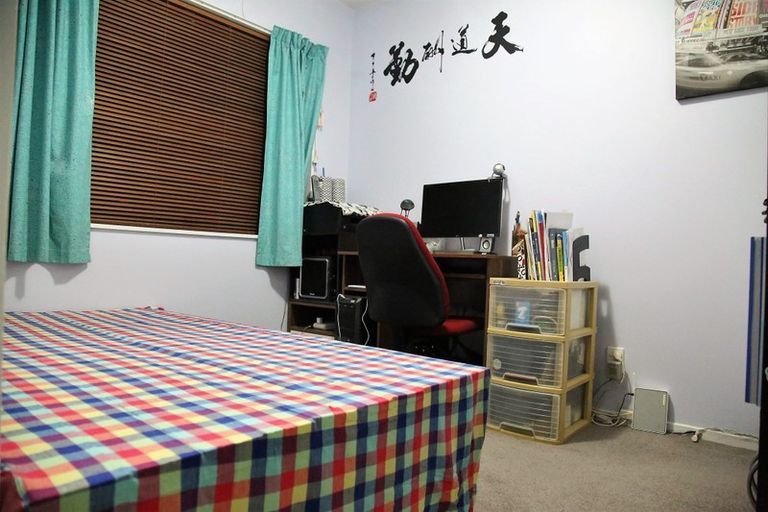 Photo of property in 1/39 Manuka Road, Bayview, Auckland, 0629