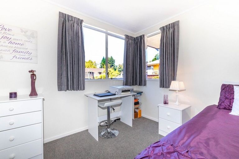 Photo of property in 366 Kaikorai Valley Road, Bradford, Dunedin, 9011