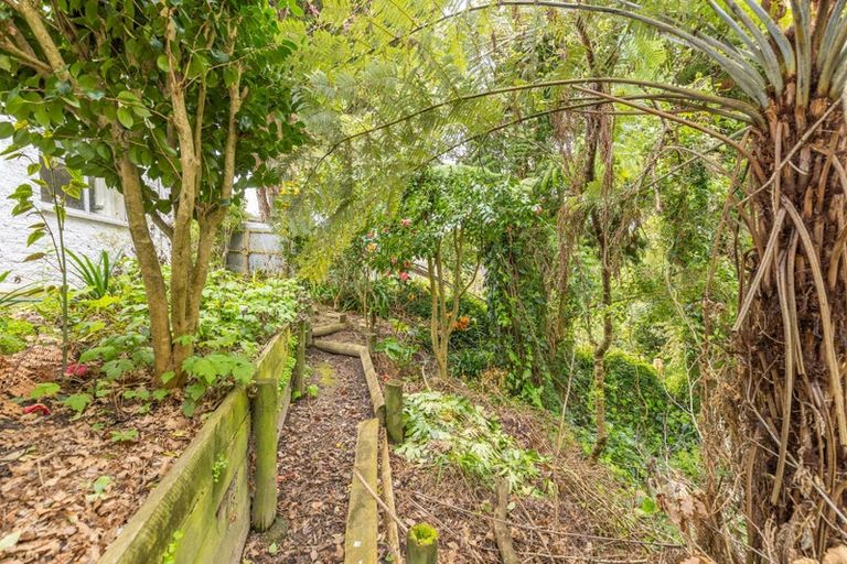 Photo of property in 12a Southsea Crescent, Silverdale, Hamilton, 3216