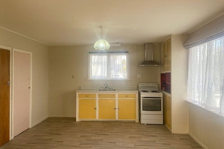 Photo of property in 59 Cuffs Road, Wainoni, Christchurch, 8061