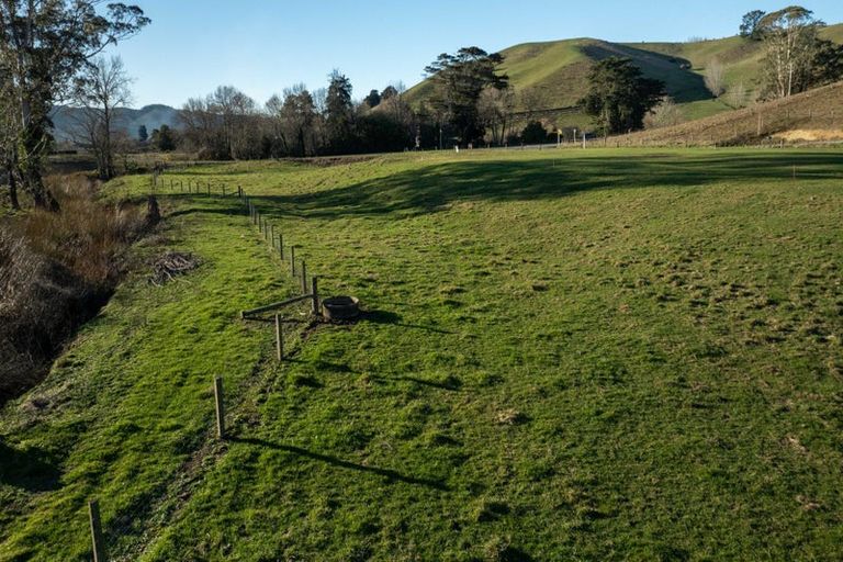 Photo of property in 10 Church Vly Road, Wakefield, 7095