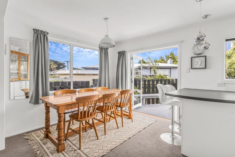 Photo of property in 26 Trafalgar Street, Westown, New Plymouth, 4310