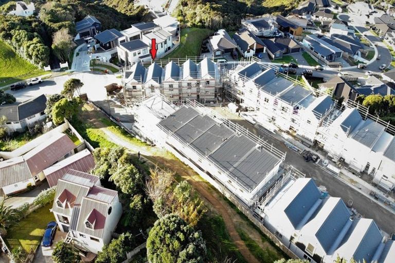 Photo of property in 2/30 Adventure Drive, Whitby, Porirua, 5024