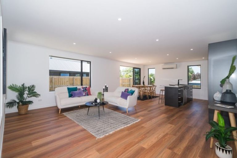 Photo of property in 27 Poplar Grove, Feilding, 4702