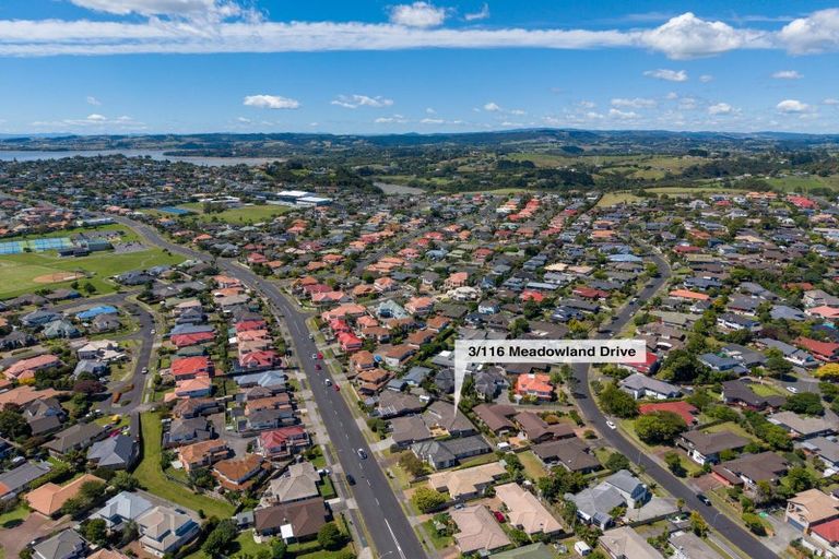Photo of property in 3/116 Meadowland Drive, Somerville, Auckland, 2014