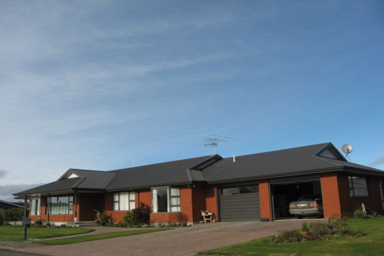 Photo of property in 13 Waterford Drive, Winton, 9720