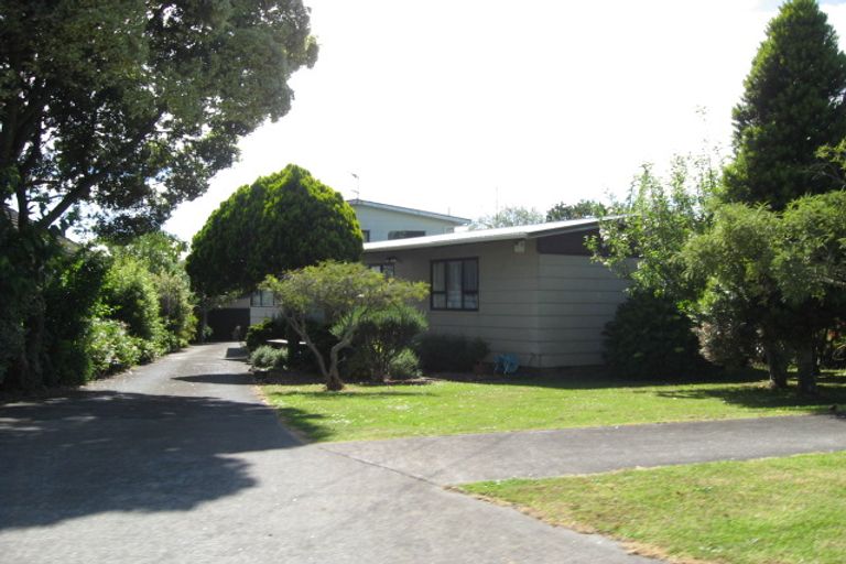 Photo of property in 9 Kohanga Road, Mangere Bridge, Auckland, 2022