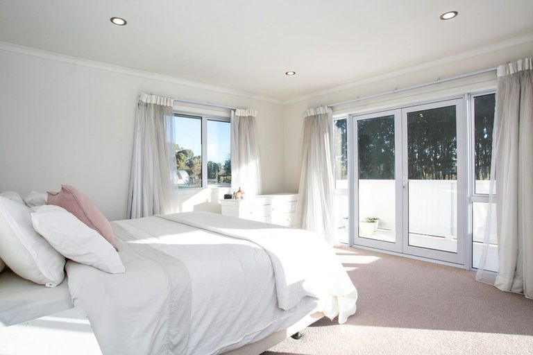 Photo of property in 49 Forrest Road, Cambridge, 3493