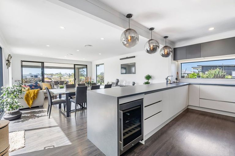 Photo of property in 13 Layci Lane, Waipu, 0582