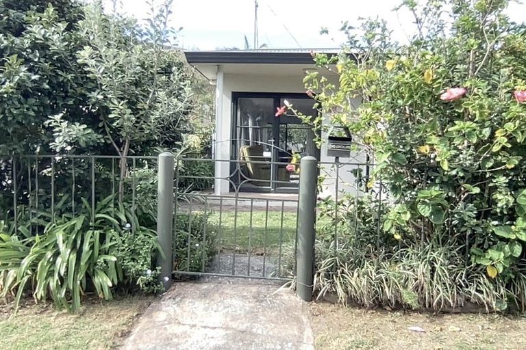 Photo of property in 19a Lee Street, Mount Maunganui, 3116