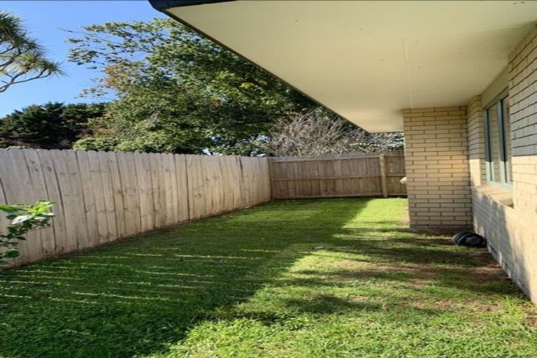 Photo of property in 29 Koru Street, Mangere Bridge, Auckland, 2022