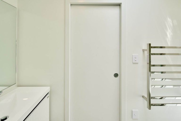 Photo of property in 17/10 Pascoe Avenue, Paremata, Porirua, 5026