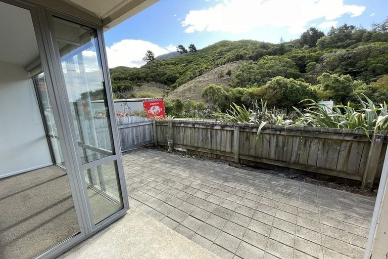 Photo of property in 4/3 Angle Street, Picton, 7220