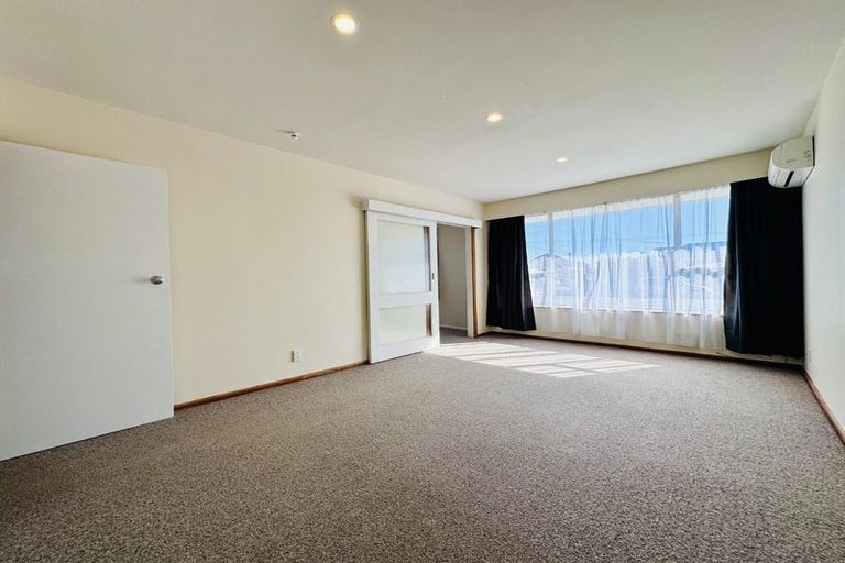 Photo of property in 2/109 Domain Terrace, Spreydon, Christchurch, 8024