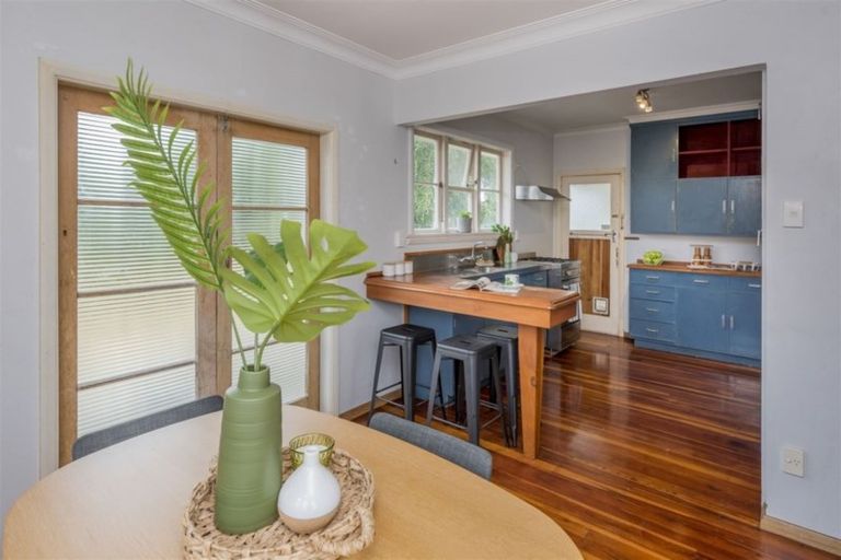 Photo of property in 19 Carlisle Street, Levin, 5510