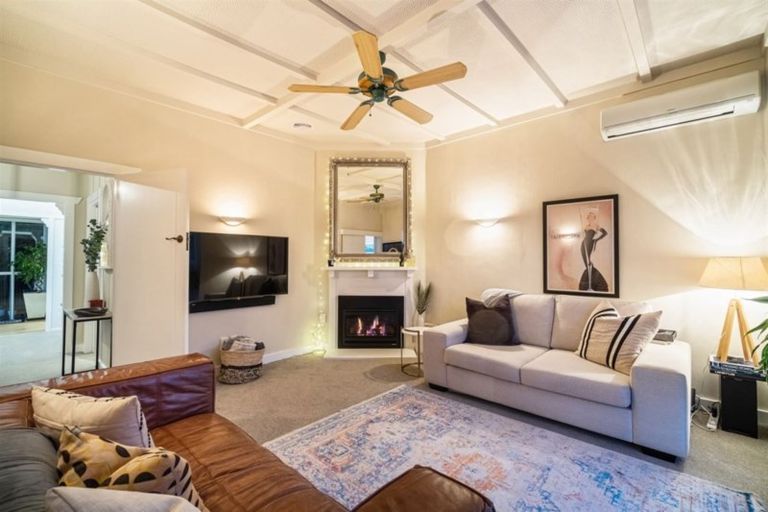 Photo of property in 1/29 Clarence Road, Northcote Point, Auckland, 0627