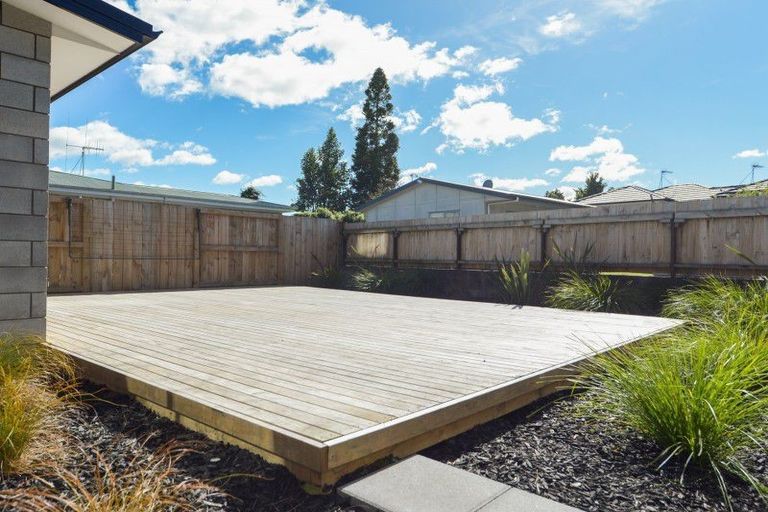 Photo of property in 2 Garnett Avenue, Forest Lake, Hamilton, 3200