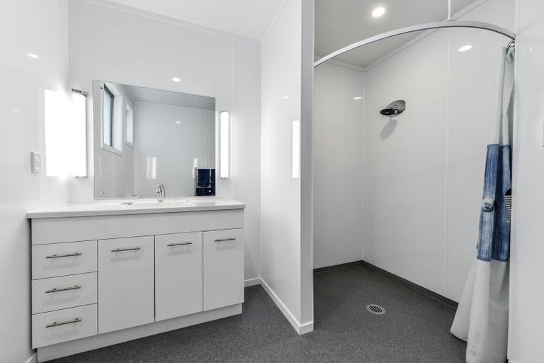 Photo of property in 90a Whatawhata Road, Dinsdale, Hamilton, 3204