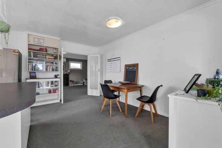 Photo of property in 12 Craig Street, Stratford, 4332