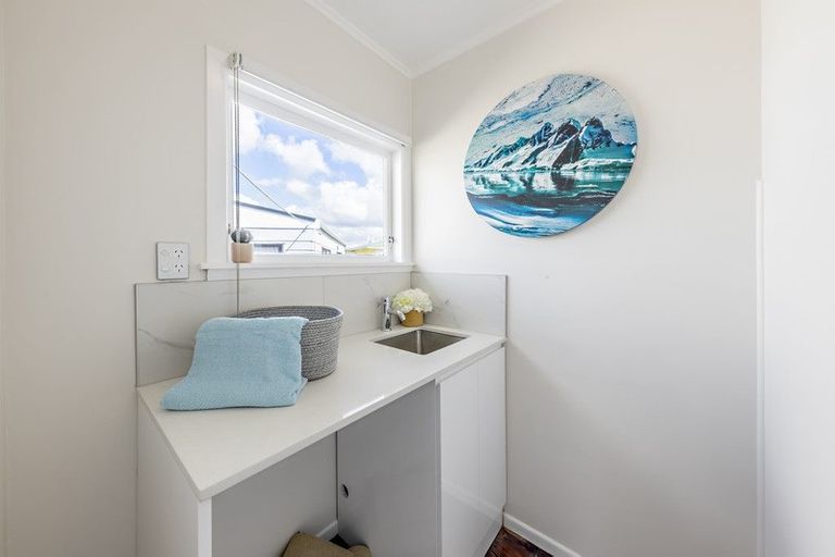 Photo of property in 24 President Avenue, Papakura, 2110