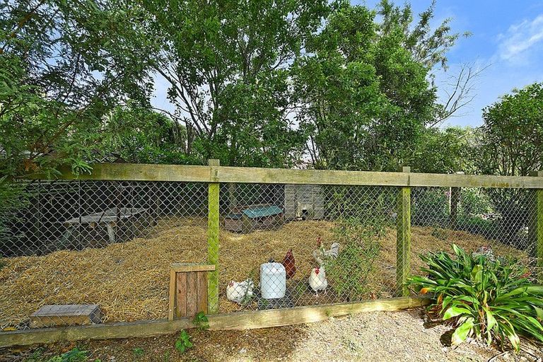 Photo of property in 361 Main Road North, Brown Owl, Upper Hutt, 5018