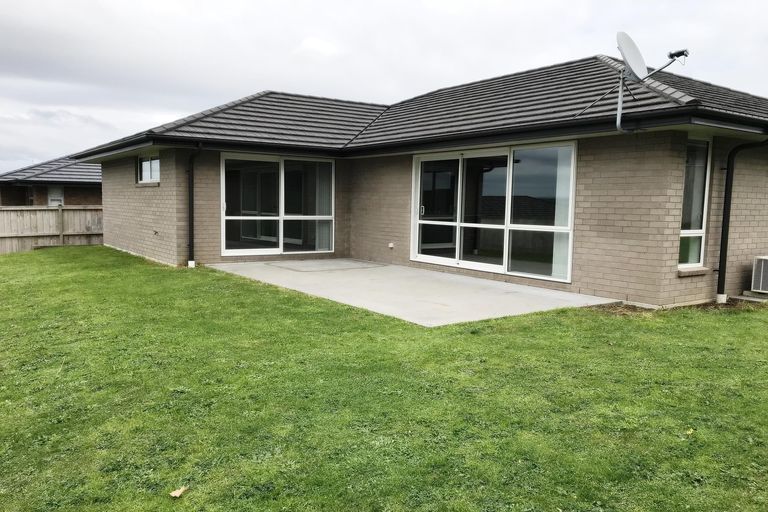 Photo of property in 19 Pyne Crescent, Pokeno, 2402