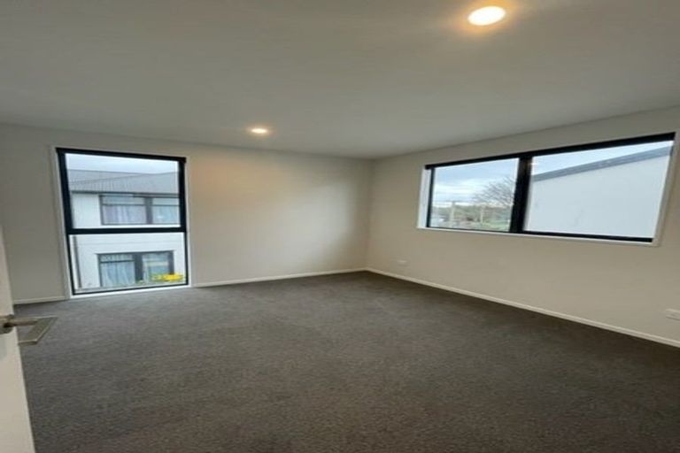 Photo of property in 2/4 Gibbon Street, Sydenham, Christchurch, 8023