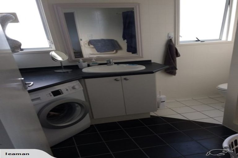 Photo of property in 11/4 Derby Street, Mount Victoria, Wellington, 6011