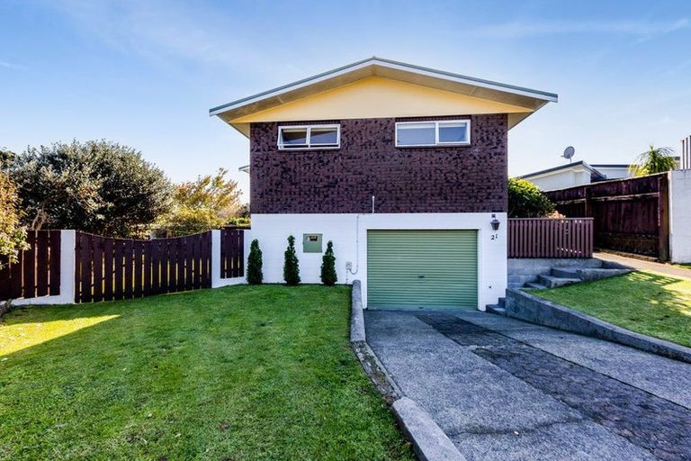 Photo of property in 21 Villa Place, Bell Block, New Plymouth, 4312