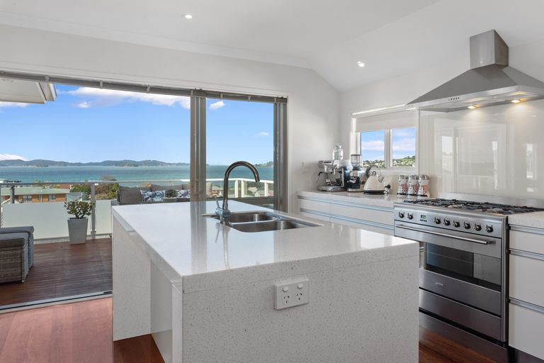 Photo of property in 4 Matangi Terrace, Snells Beach, 0920