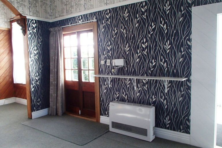 Photo of property in 15 Ada Street, Hokowhitu, Palmerston North, 4410