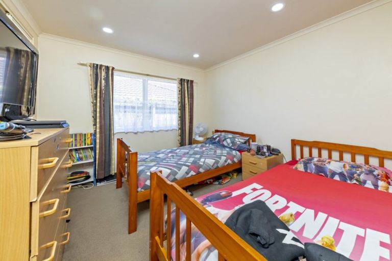 Photo of property in 23 Milson Drive, Papakura, 2110