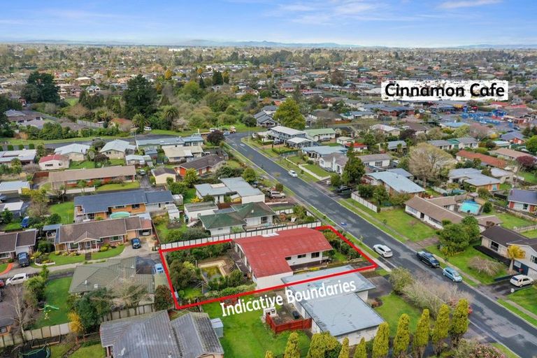 Photo of property in 22 Morrow Avenue, St Andrews, Hamilton, 3200