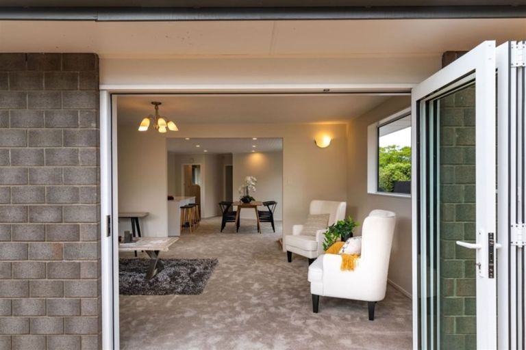 Photo of property in 33 Fairford Street, Bishopdale, Christchurch, 8053