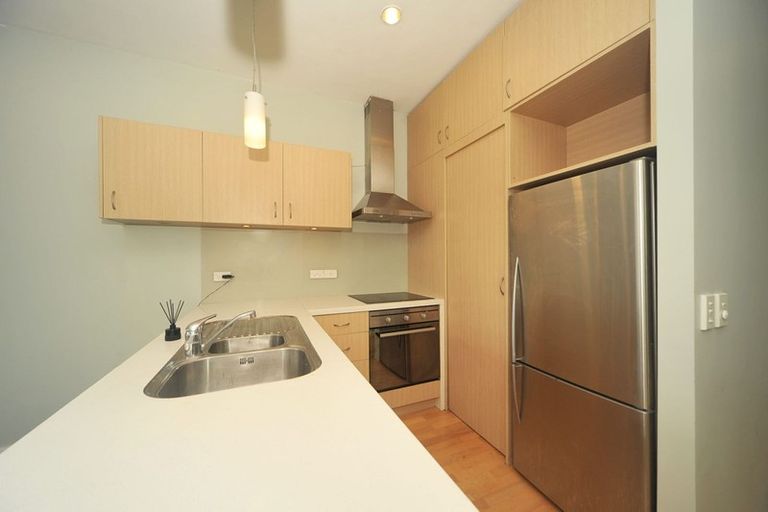 Photo of property in City Lodge, 604/115 Vivian Street, Te Aro, Wellington, 6011