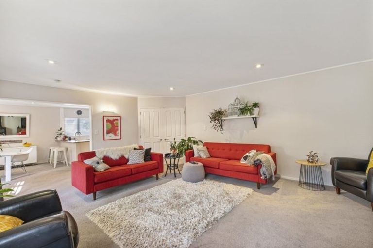 Photo of property in 12 Cashel Place, Torbay, Auckland, 0630