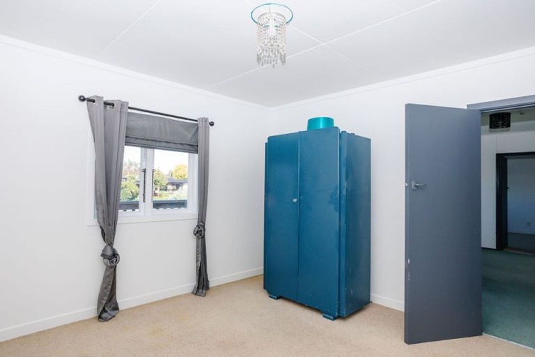 Photo of property in 11 Maclaurin Street, Dannevirke, 4930