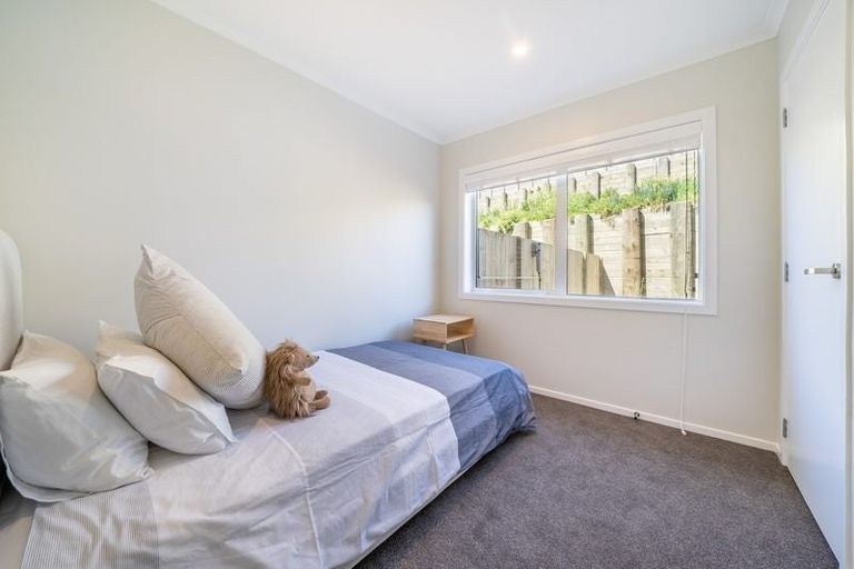 Photo of property in 2 Takapo Grove, Kelson, Lower Hutt, 5010