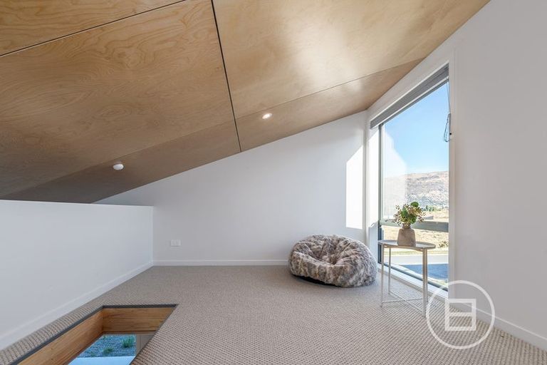 Photo of property in 3 Packer Road, Wanaka, 9382