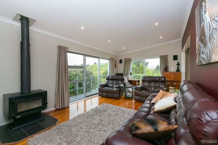 Photo of property in 5a Oawai Place, Marfell, New Plymouth, 4310