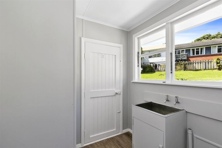 Photo of property in 55 Rangituhi Crescent, Takapuwahia, Porirua, 5022
