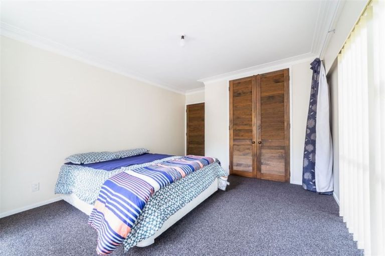 Photo of property in 1/52b Pleasant Road, Glen Eden, Auckland, 0602