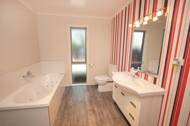 Photo of property in 6 Elmwood Grove, Tinwald, Ashburton, 7700