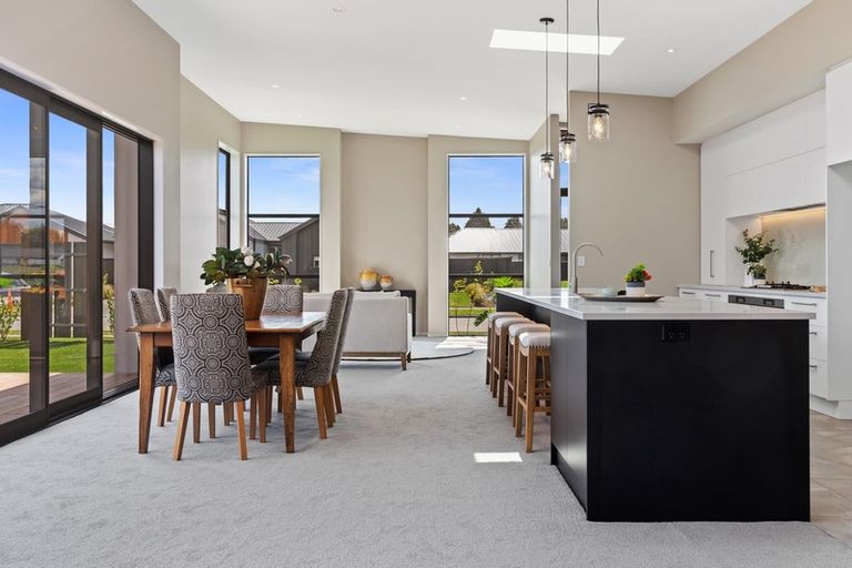 Photo of property in 10 Tussle Grove, Halswell, Christchurch, 8025