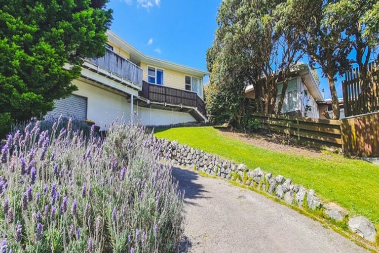 Photo of property in 48 Major Drive, Kelson, Lower Hutt, 5010