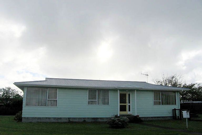 Photo of property in 6a Sharda Grove, Paraparaumu Beach, Paraparaumu, 5032