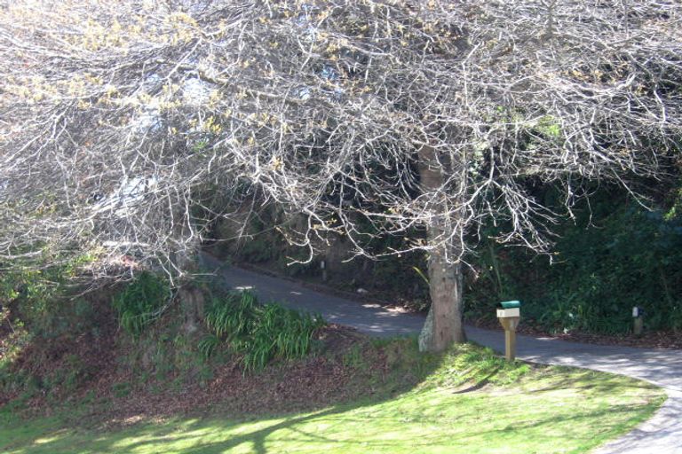 Photo of property in 2 Bernard Street, Two Mile Bay, Taupo, 3330