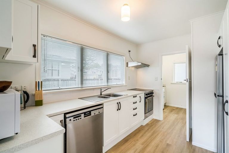 Photo of property in 1/9 Merriefield Avenue, Forrest Hill, Auckland, 0620