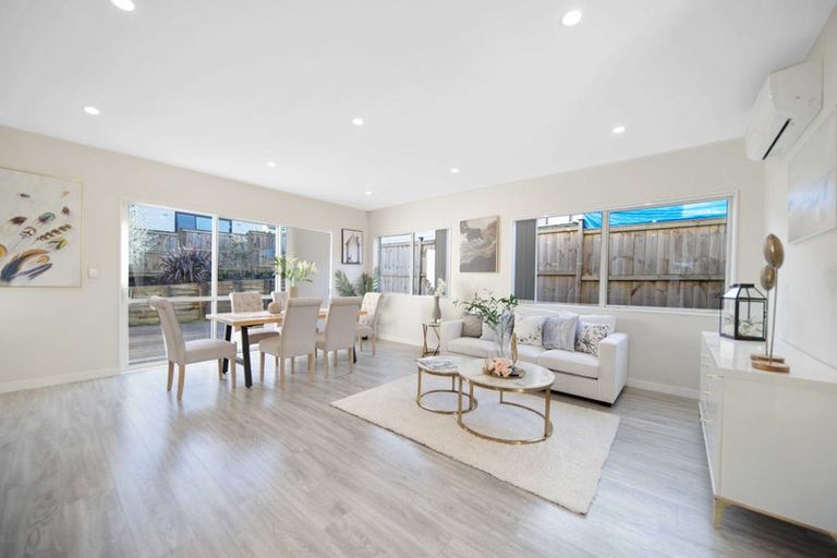 Photo of property in 14 Frazen Avenue, Papakura, 2110